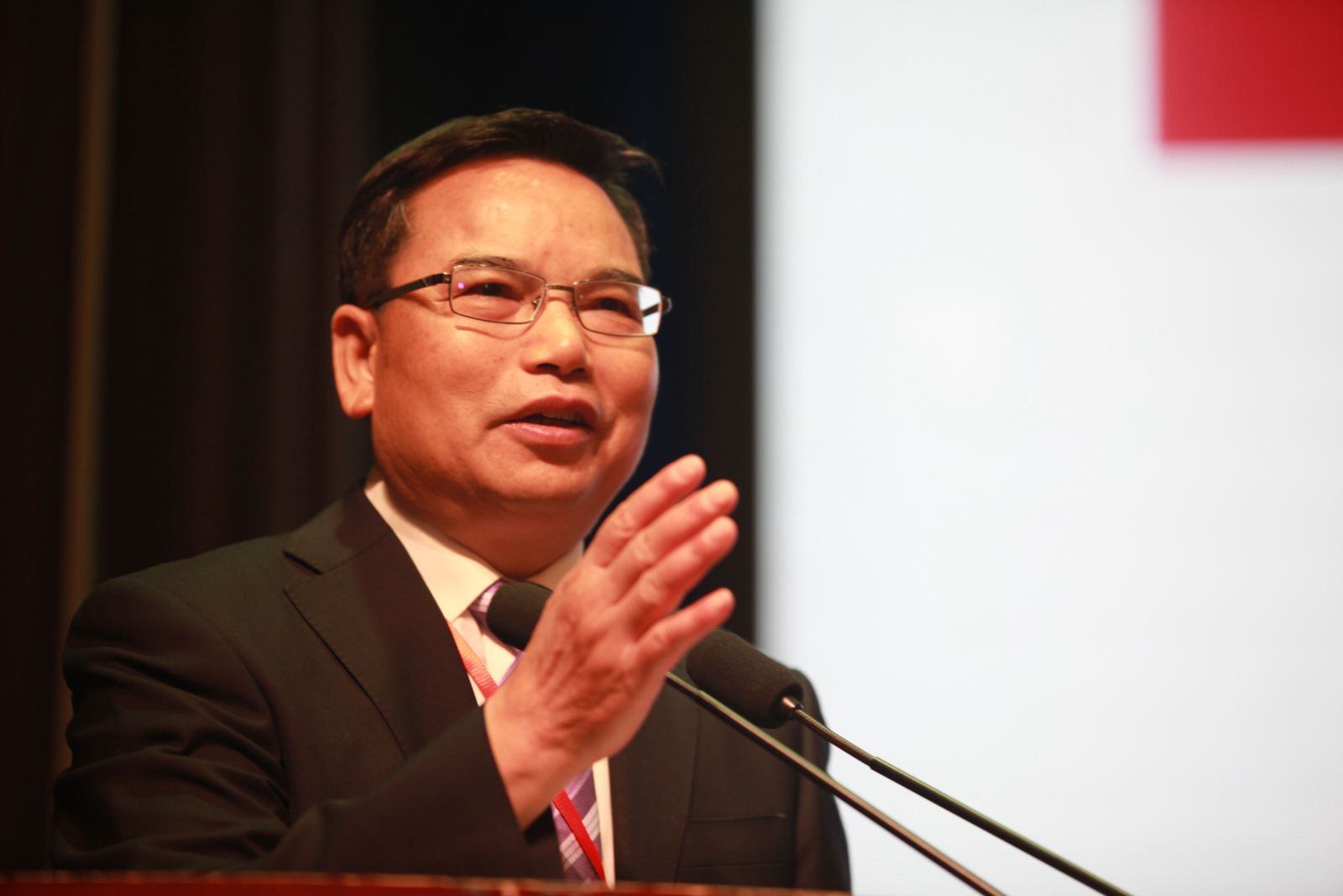 第二届粤港澳台法学研讨会在深圳举行