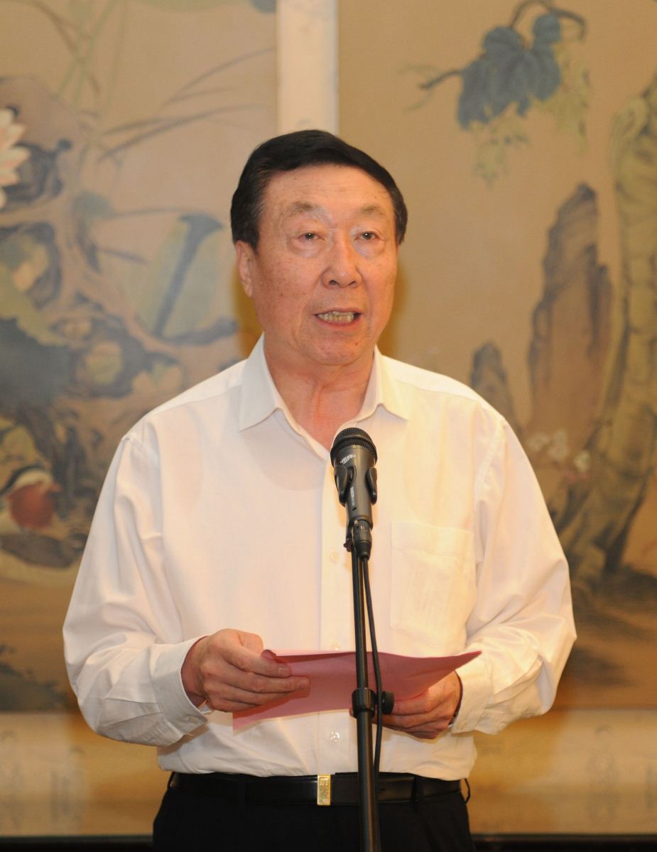 山西省法学会会长左世忠致辞